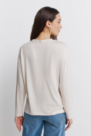 Camiseta Manga Larga con Detalle Tachuelas