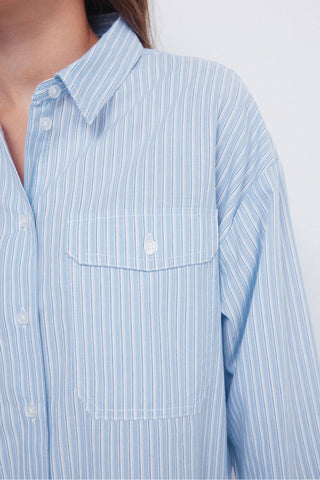 Camisa Oversize Manga Larga con Bolsillo