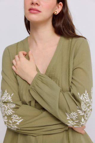 Frqs.Me.Apuesta Blusa Bordada.