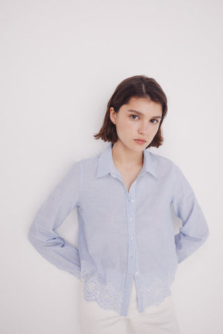 Camisa Manga Larga con Detalle Bordado