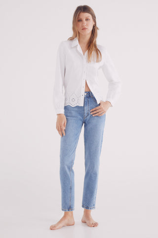 Camisa Manga Larga con Detalle Bordado