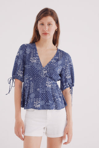 Blusa Manga con Lazos Estampada
