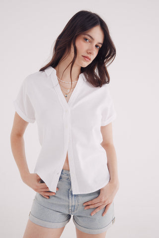 Blusa Manga con Volantes y Detalle de Encaje