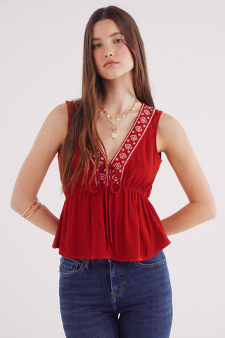 Blusa sin Mangas con Detalle Bordado