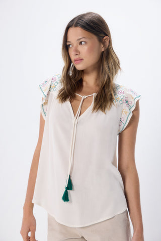 Blusa Manga con Volante Bordada