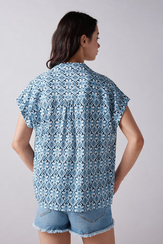 Blusa Cuello V con Estampado