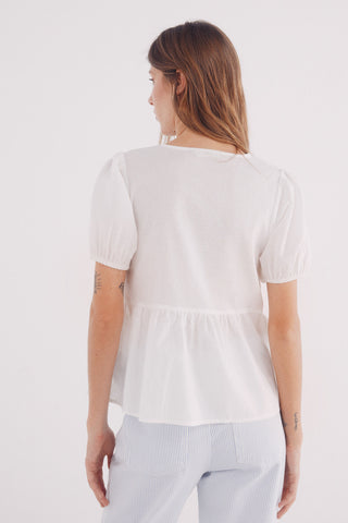 Blusa Manga Corta con Detalle de Encaje