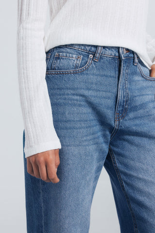 Jeans Wide Leg Talle Alto con Bolsillos