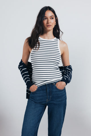 Jeans Recto Talle Medio con Bolsillos