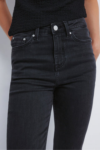 Jeans Acampanados Talle Alto con Bolsillos