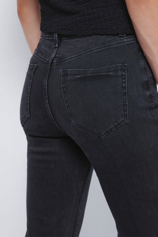 Jeans Acampanados Talle Alto con Bolsillos