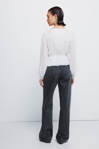 Jeans Wide Leg con Detalle Tachuelas