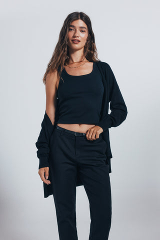 Pantalón Talle Medio con Detalle Cinturón