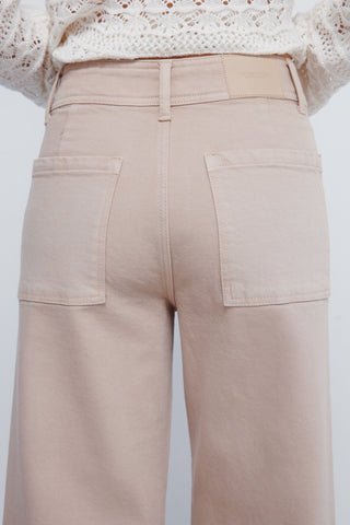 Jeans Talle Alto con Bajo Deshilachado