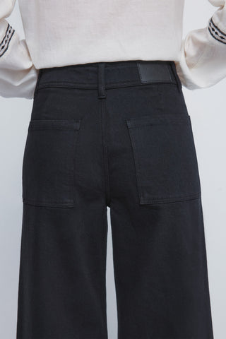 Jeans Talle Alto con Bajo Deshilachado