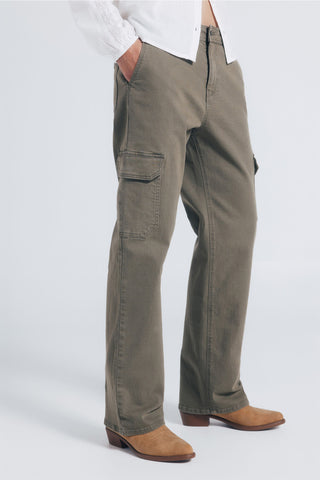 Pantalón Cargo Talle Medio con Bolsillos