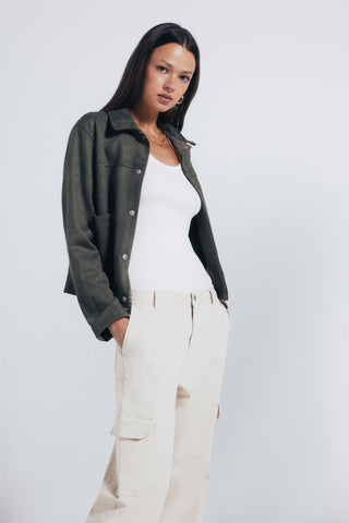 Pantalón Cargo Talle Medio con Bolsillos