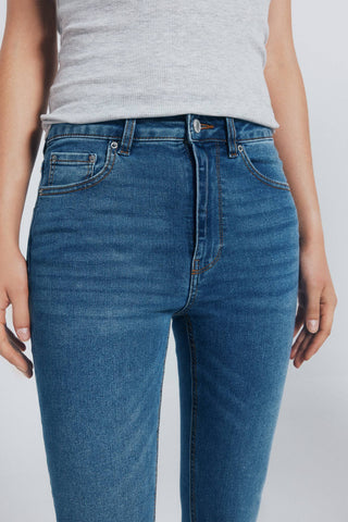 Jeans Skinny Talle Alto con Bolsillos