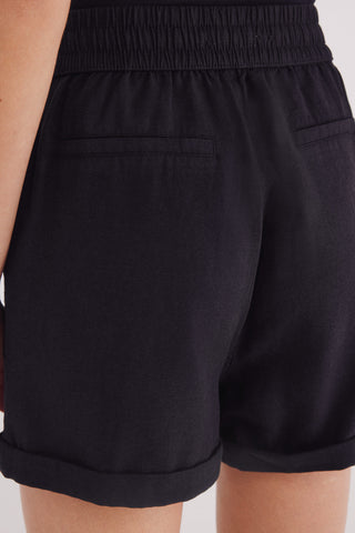 Short Talle Alto con Cintura Elástica