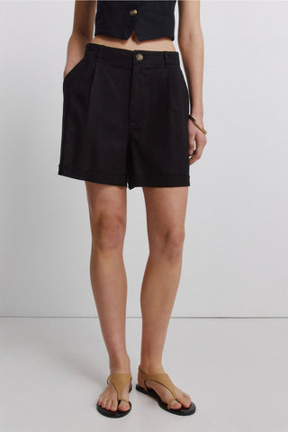 Linen Belt Shorts.