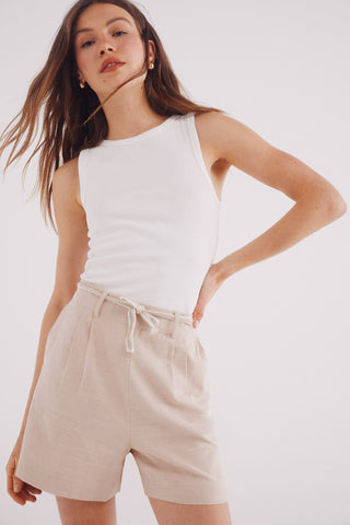 Short Talle Alto con Pinzas de Algodón
