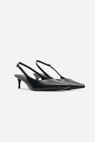 Zapato de Tacón con Hebilla
