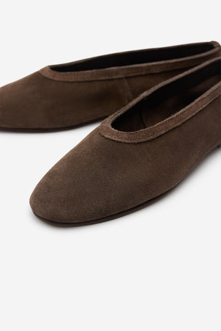 Round Toe Flat
