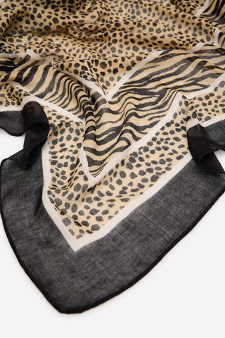 Pañuelo con Estampado Animal Print