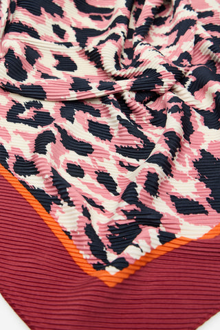 Pañuelo Plisado con Estampado Animal Print