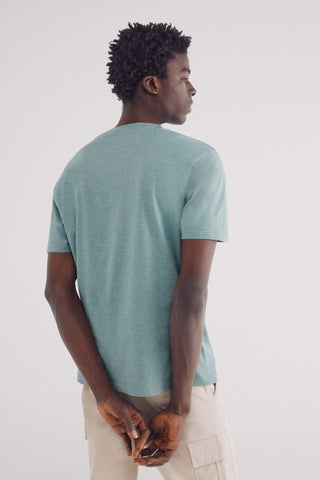 Camiseta Básica Cuello Redondo con Logo