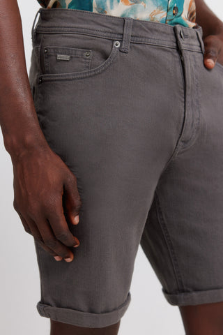 Short Slim Fit con Detalle Dobladillo