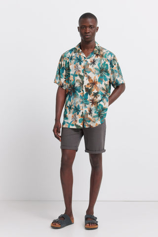 Short Slim Fit con Detalle Dobladillo