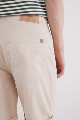 Short Slim Fit con Bolsillos