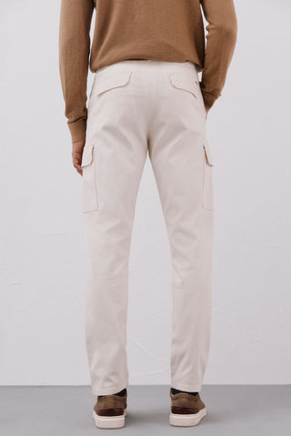 Pantalón Cargo con Bolsillos Delanteros