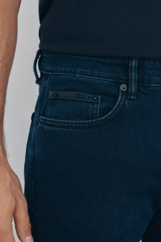 Jeans Regular Fit con Bolsillos
