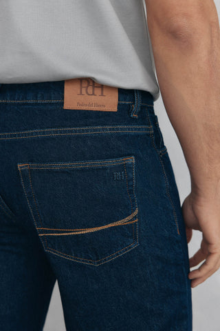 Jeans Recto Talle Alto con Bolsillos