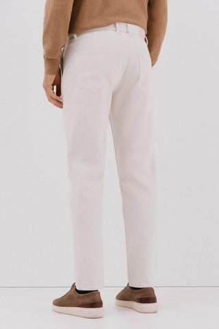 Jeans Recto Talle Medio con Bolsillos