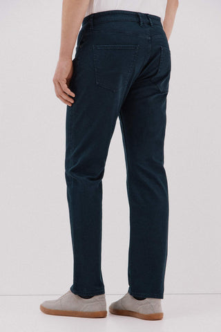 Pantalón Regular Fit con Bolsillos