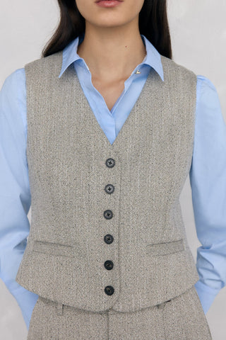 Chaleco Corto con Detalle Botones