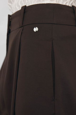 Pantalón Talle Medio con Pinzas Delanteras