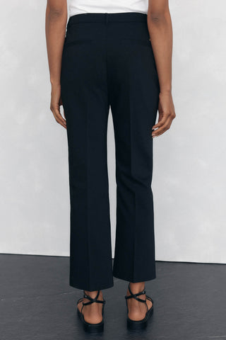 Pantalón Recto con Bolsillos