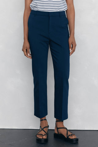 Pantalón Recto con Bolsillos