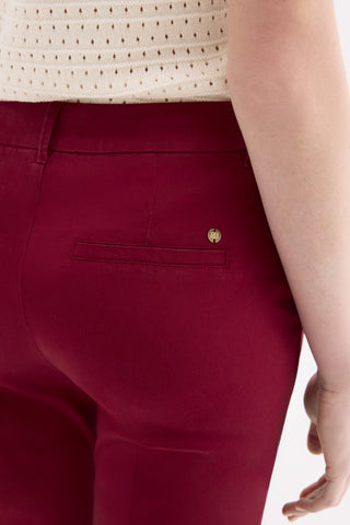 E Pantalon Chino Det Abertura Bajo.