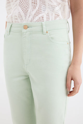 E Pantalon Straight Capri.