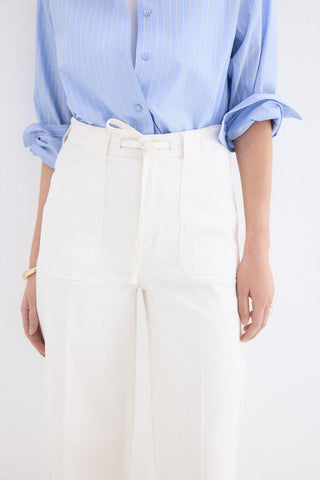 E PANTALON WIDE FLARE TWILL.