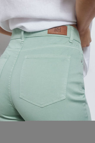 Jeans Crop Talle Alto