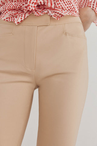 Pantalón Ajustado Talle Medio