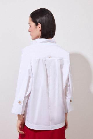 Blusa M/C Popelin Boton Cuerno.