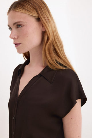Blusa Satén Manga Corta.