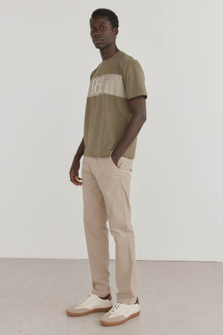 Pantalón Slim Fit con Bolsillos